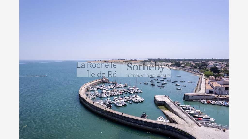 Île de Ré – La Flotte - Ensemble commercial d’e