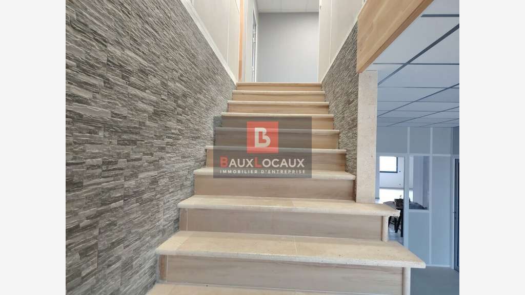 Vente bâtiment mixte récent de 700m² à Lambesc