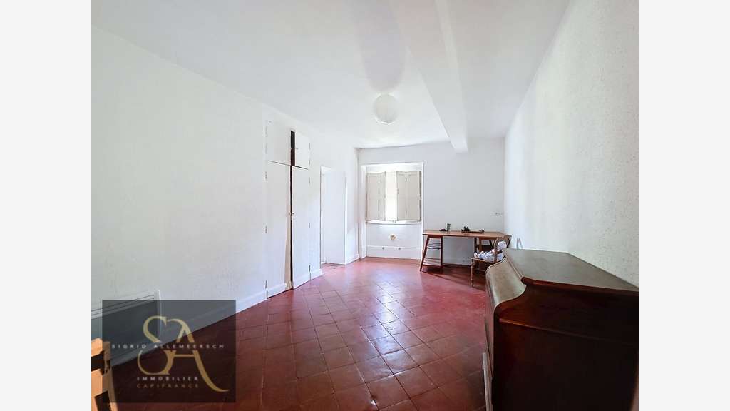AV immeuble à rénover 1100m² fort potentiel Limoux