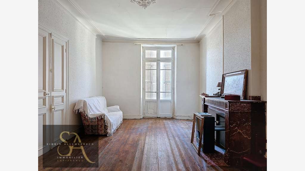 AV immeuble à rénover 1100m² fort potentiel Limoux