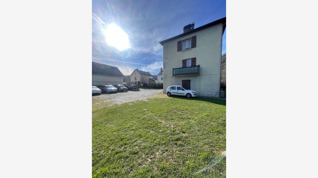 Immeuble de 460m² à vendre à Lourdes (65)