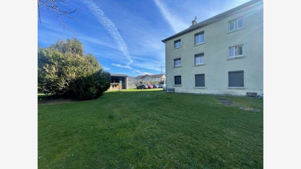 Immeuble de 460m² à vendre à Lourdes (65)