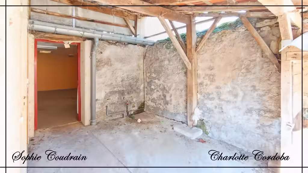 Vente garage avec cour et fort potentiel Miramont