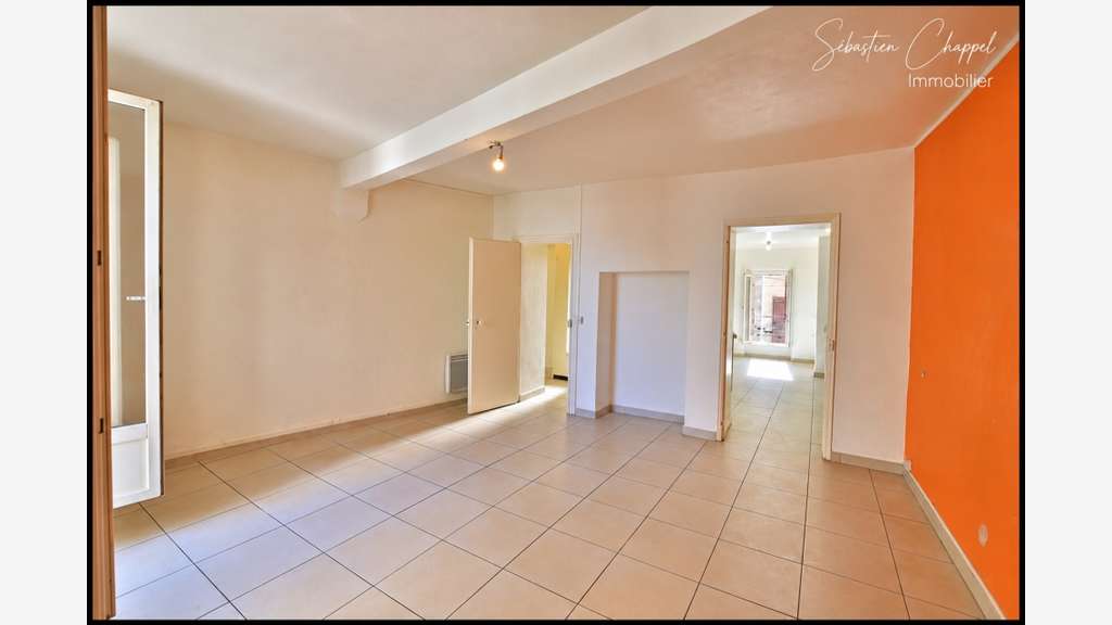 MONTBLANC (34290) - IMMEUBLE AVEC REVENUS