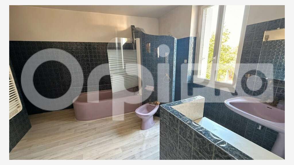 Immeuble 230m² à vendre Saint-Vincent-de-Tyrosse