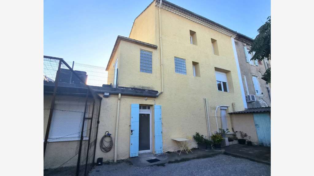 Immeuble à vendre à Salindres 