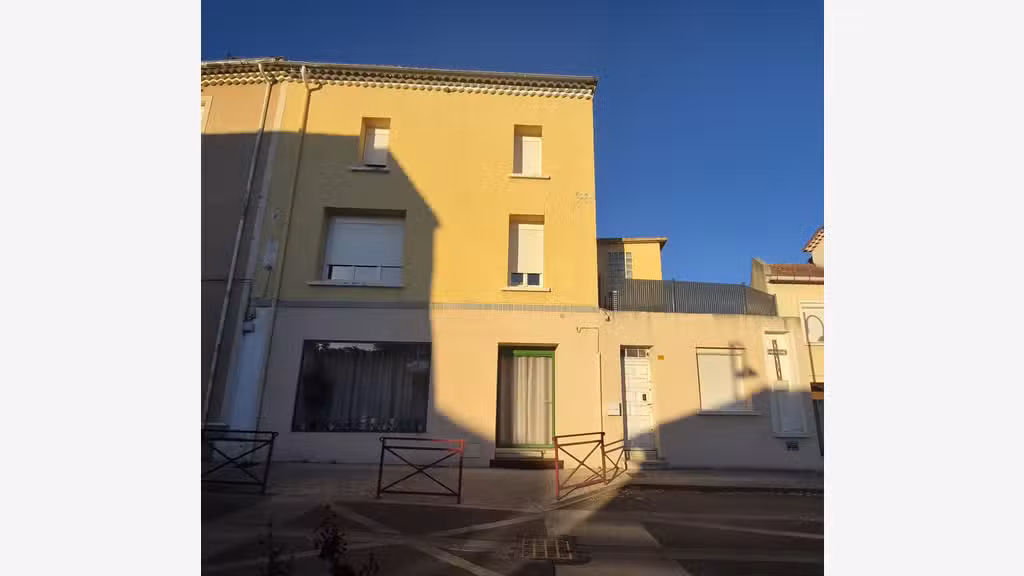 Immeuble à vendre à Salindres 