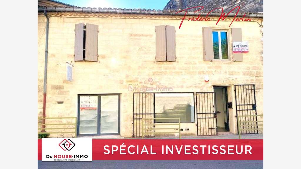 Immeuble en pierre de 130m² à Uzès centre