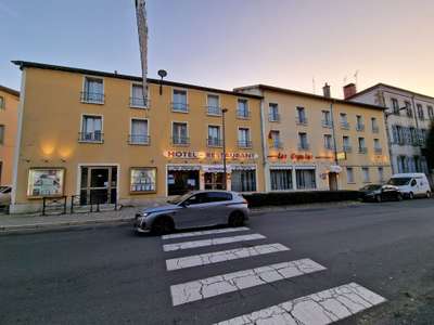 Vente immeuble hôtel restaurant 860m² à Ambert