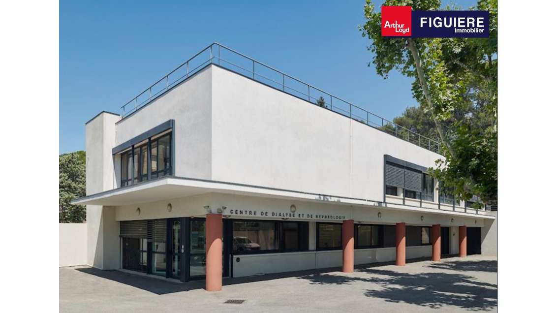 Vente immeuble indépendant de 614m² à Salon de Pce