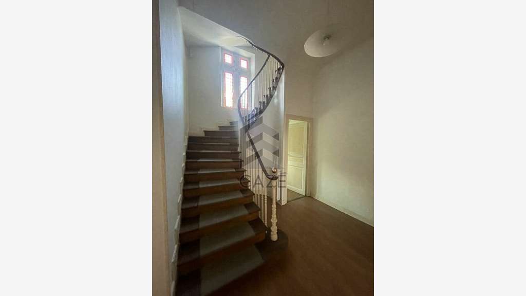 Maison de maitre usage de bureaux à vendre à Pau