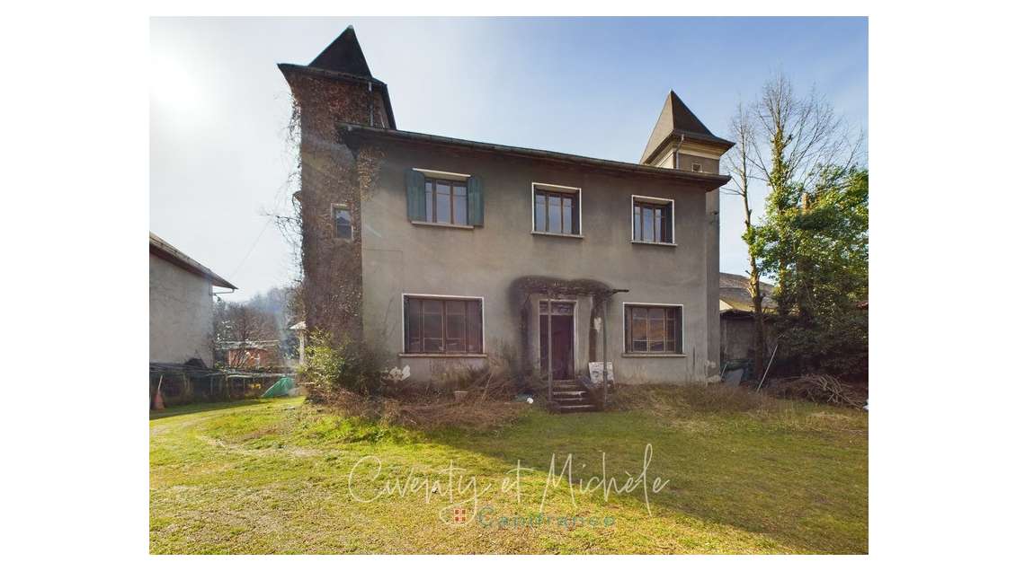 Maison bourgeoise à rénover à Aiguebelle