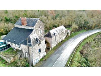 Vente Immeubles commerciaux / Mixtes à Airvault