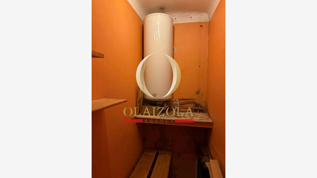Vente immeuble avec appart et local proche Bidart
