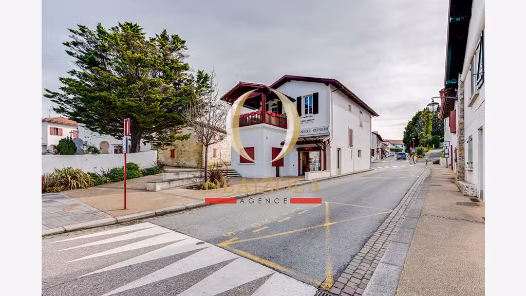 Vente immeuble avec appart et local proche Bidart