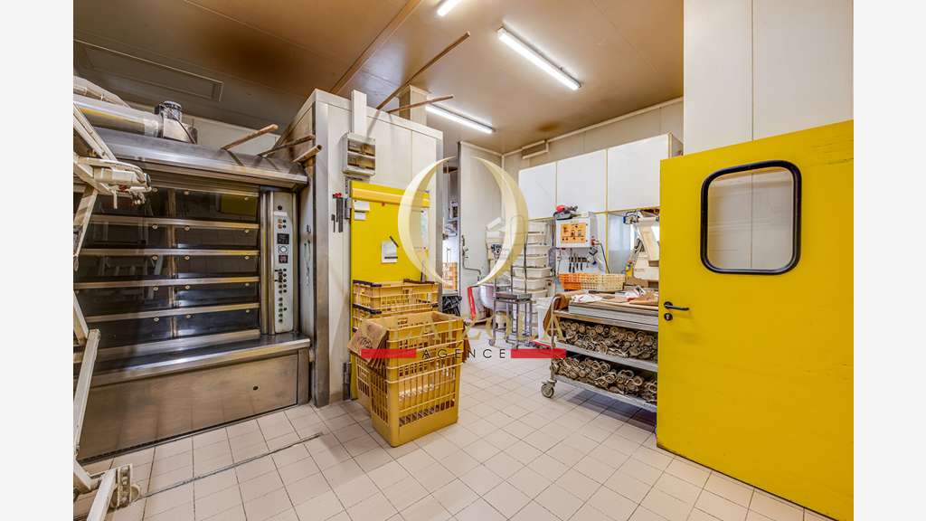 Vente immeuble avec appart et local proche Bidart
