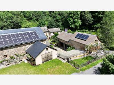Vente domaine de 322m² situé à 30 min de Rodez