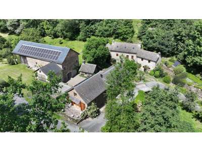 Vente Immeubles commerciaux / Mixtes à Arvieu