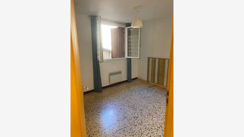 Vends immeuble station thermale d'Avène-les-Bains