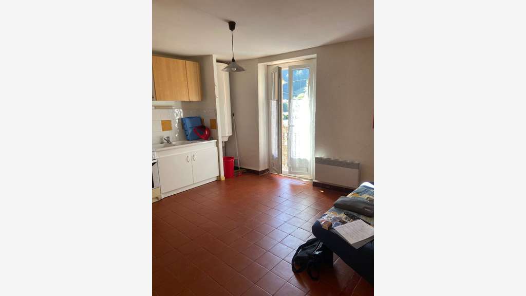 Vends immeuble station thermale d'Avène-les-Bains