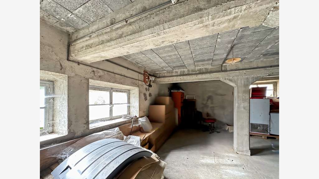 Bâtiment industriel ancien silo 500m² à Bassoues