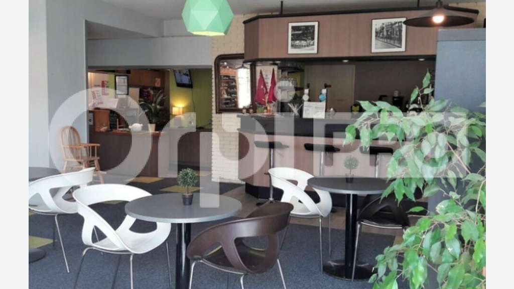 MURS et FONDS HOTEL