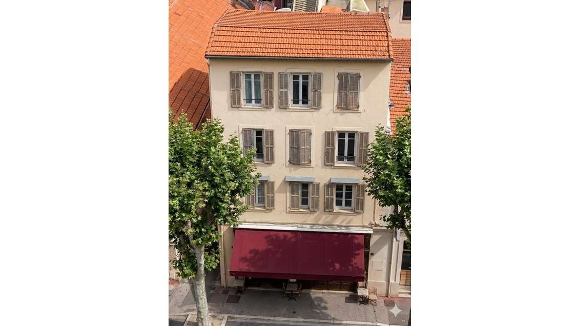 Opportunité rare: Vente d'un immeuble situé au coe