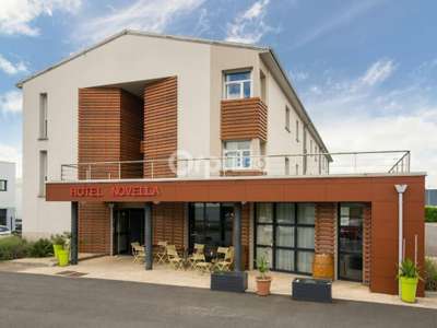 AV murs commerciaux hôtel 2205m² à Carquefou