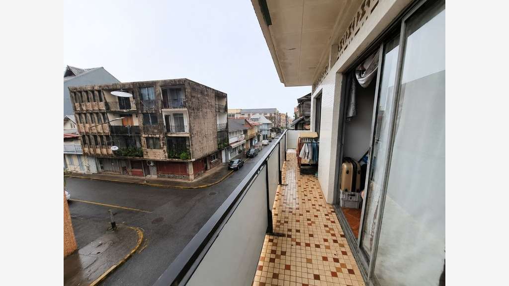 Immeuble de rapport en centre-ville de Cayenne 