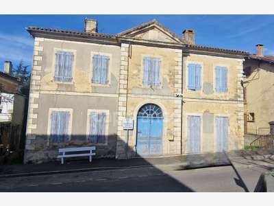Vente immeuble 352m² à restaurer à Cazaubon (32)