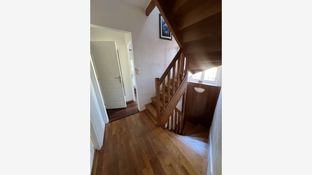 Vente maison 186m² avec revenus locatifs à Cergy