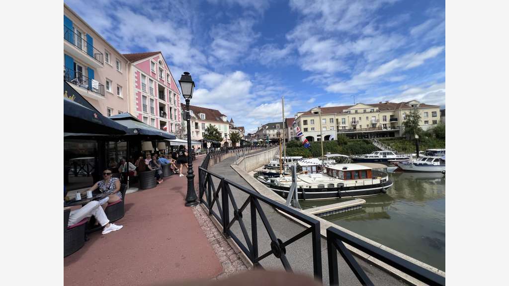 Vente maison 186m² avec revenus locatifs à Cergy