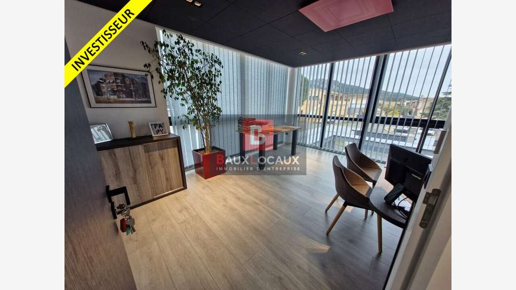 Vente immeuble mixte de standing à Châteauneuf