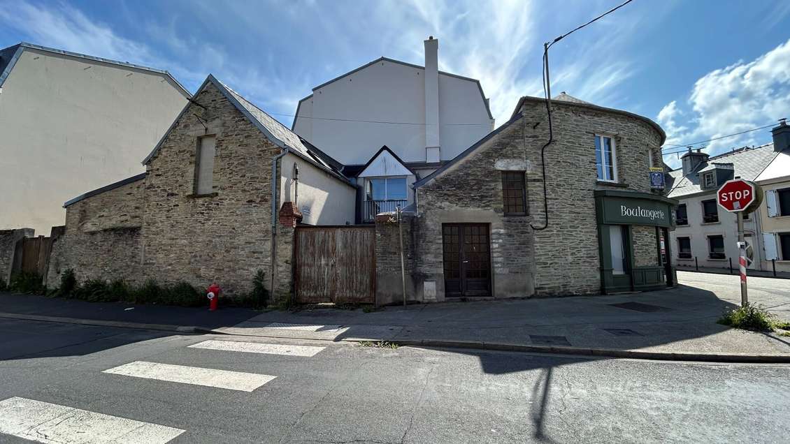 Immeuble mixte en Pierre empl top N°1 Cherbourg