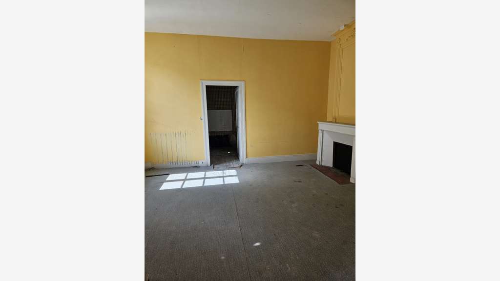 AV immeuble sur 3 étages pour investisseur Cognac