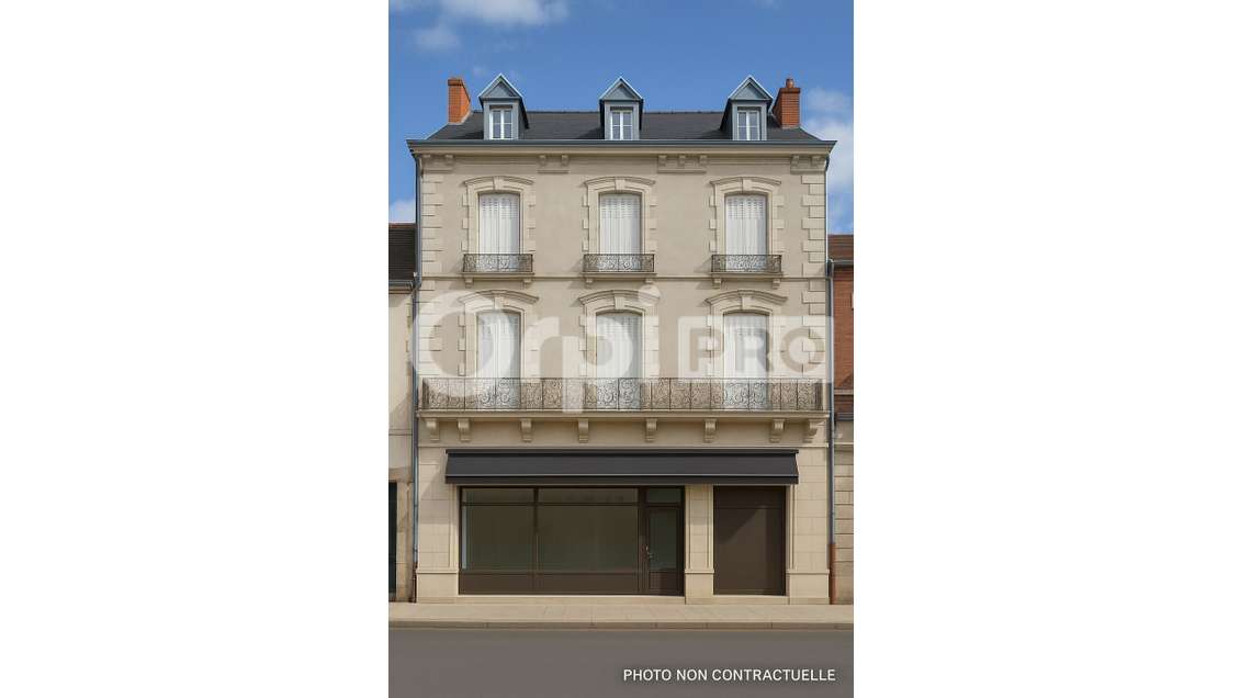 Ensemble immobilier à vendre à Commentry