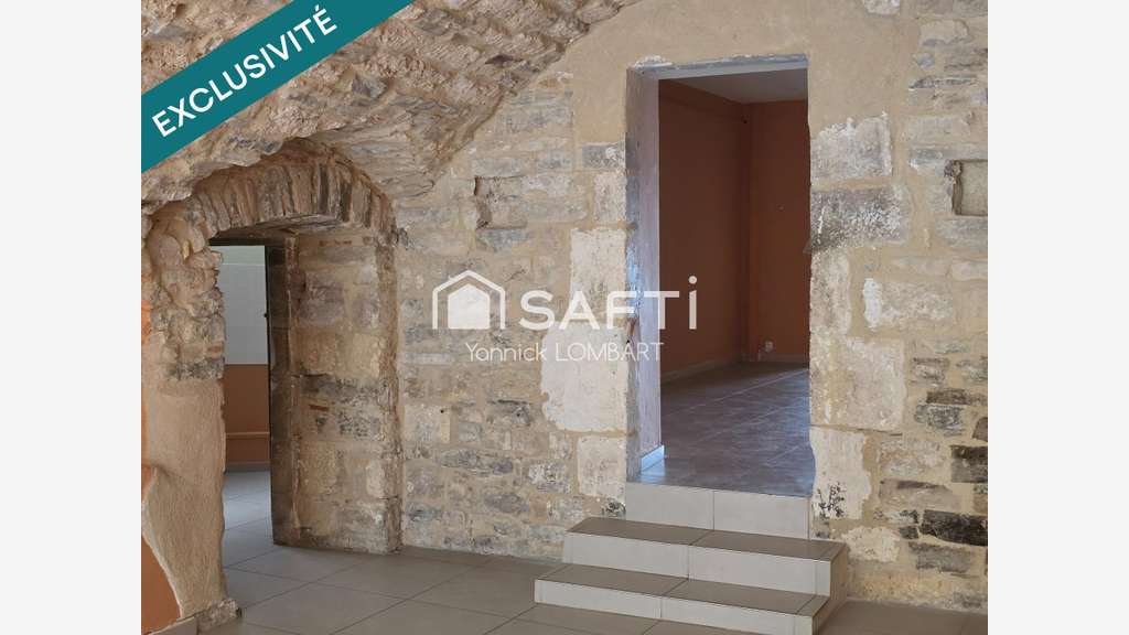 Immeuble (5 apparts) + local commercial à Cordes