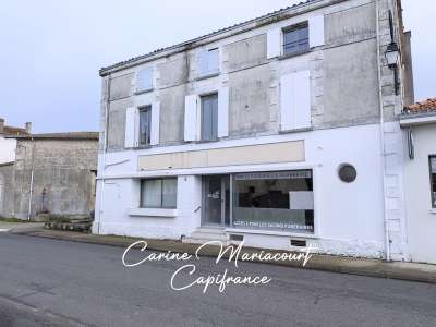 Vente Immeubles commerciaux / Mixtes à Échiré