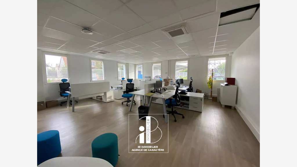 Bâtiment industriel 2200m² Fontainebleau A5 A6