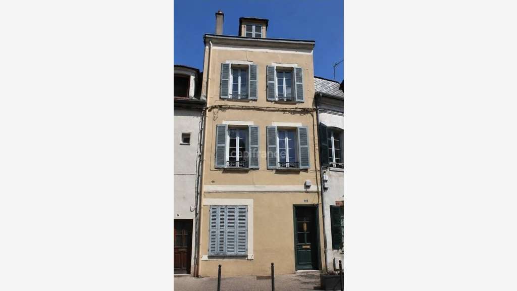 Immeuble de caractère 204m² à vendre à Joigny (89)