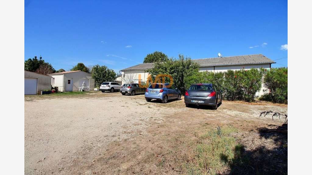 Vente Immeuble de rapport 10 logements Jonzac