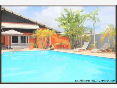 AV complexe immobilier 310m² prestigieux à Kourou