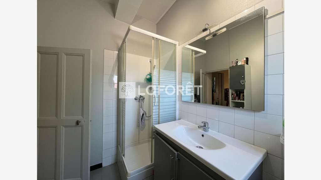 Vente immeuble de 107m² à L'Isle-sur-la-Sorgue