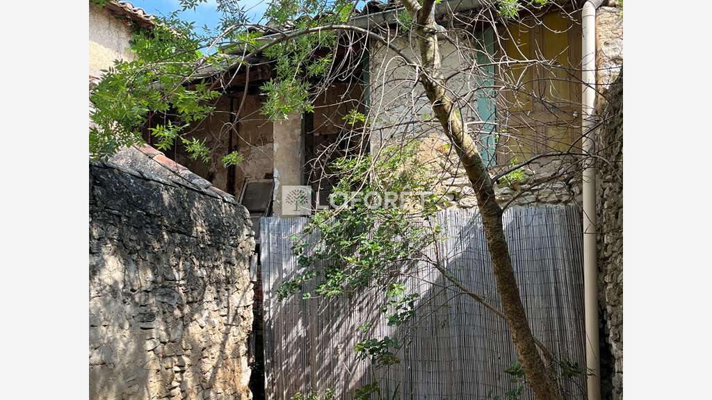 Vente immeuble de 107m² à L'Isle-sur-la-Sorgue