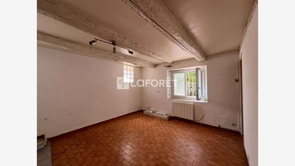 Vente immeuble de 107m² à L'Isle-sur-la-Sorgue