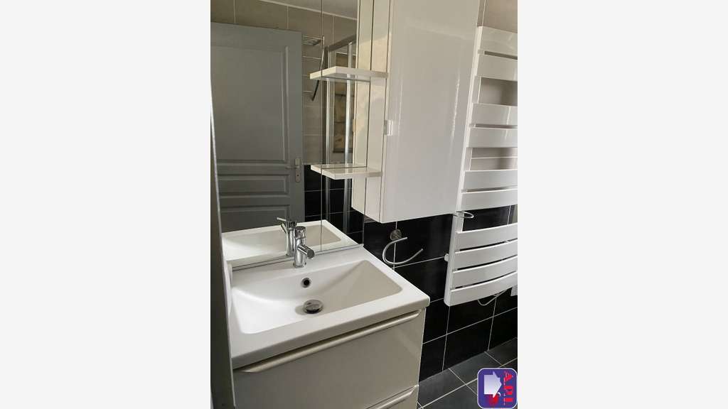 Immeuble proche Mirepoix comprenant 6 lots loués