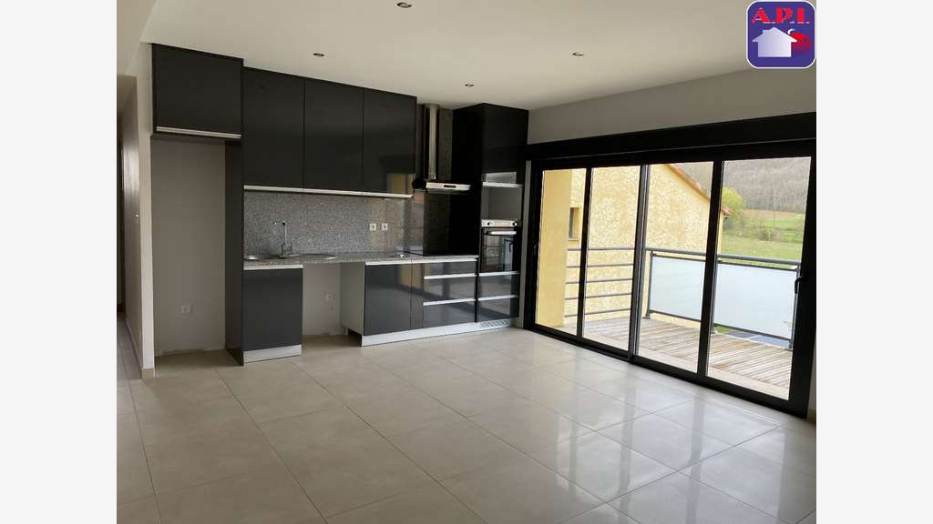 Immeuble proche Mirepoix comprenant 6 lots loués