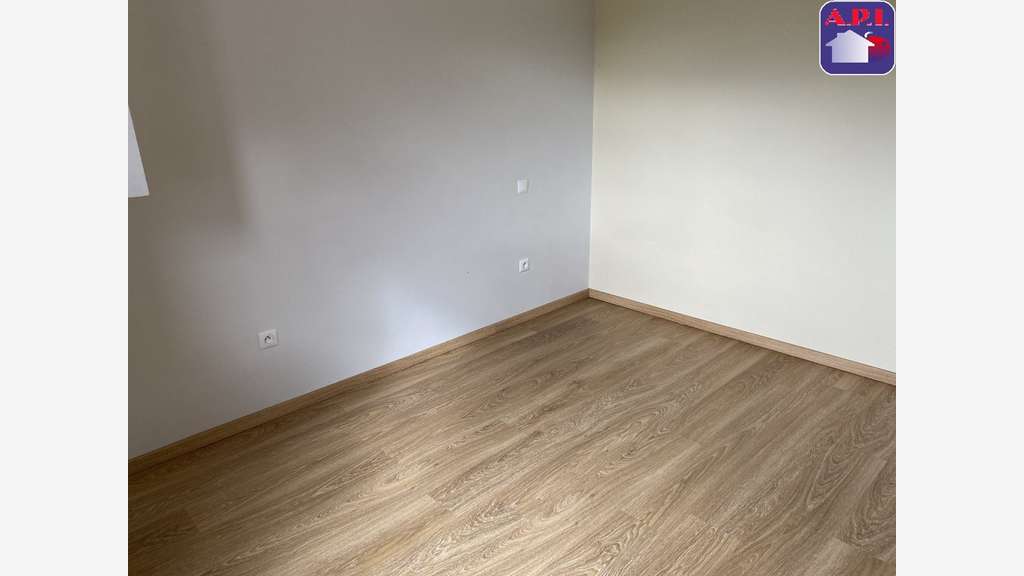 Immeuble proche Mirepoix comprenant 6 lots loués