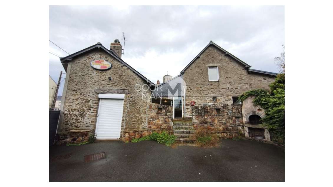 Vente Immeuble de 300m² à La Chapelle Au Riboul