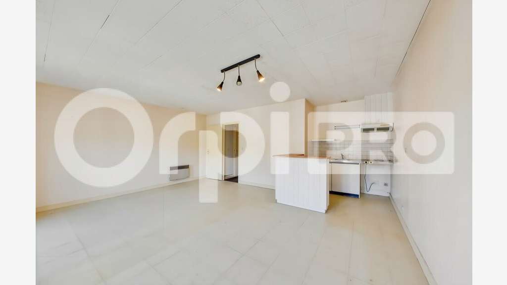 Vente immeuble mixte à La Rochelle